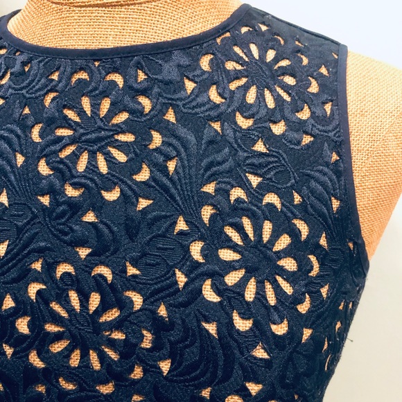 Crop Top - Picture 3 of 4